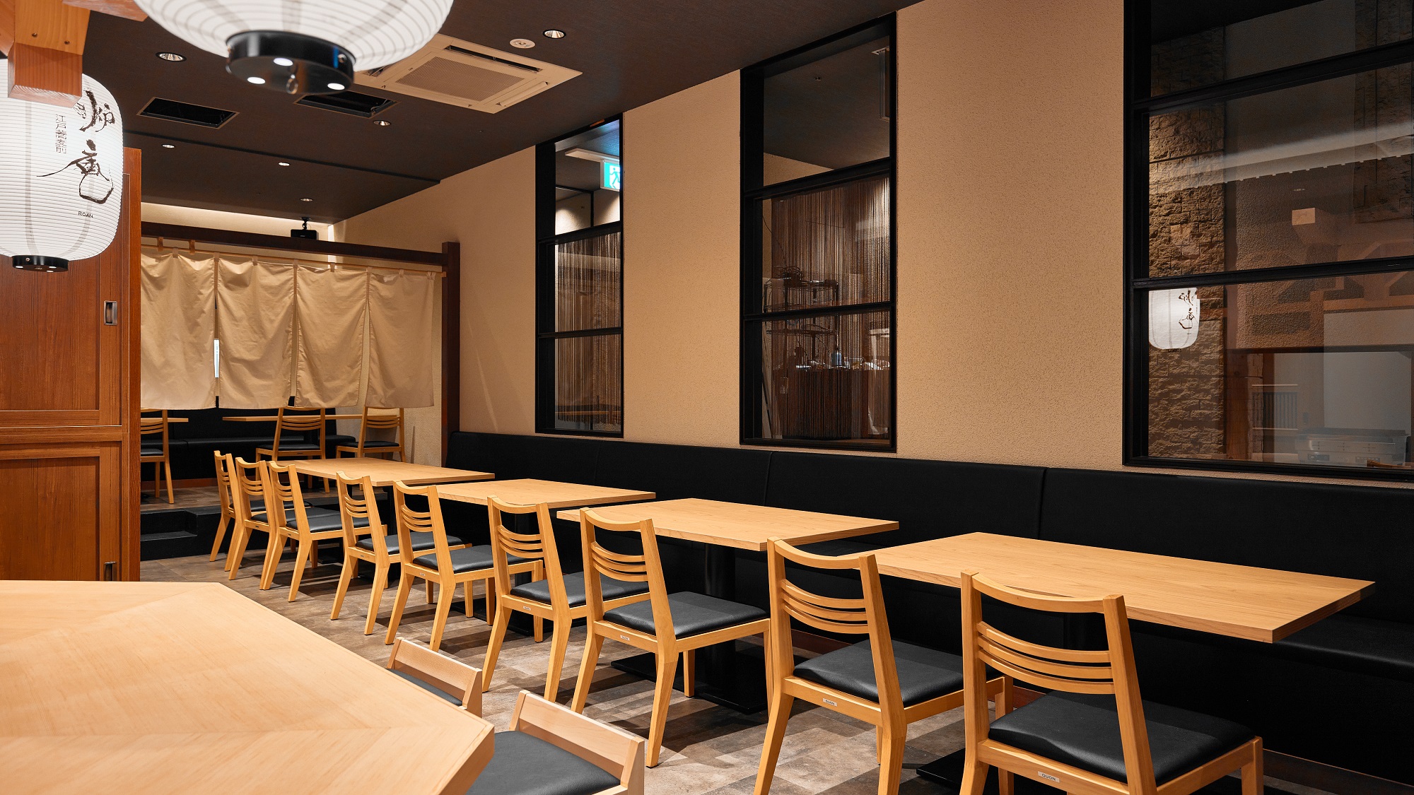 レストラン客席イメージ