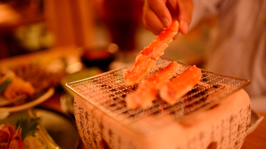 【日本料理「きらく」】七輪で楽しむ焼き蟹