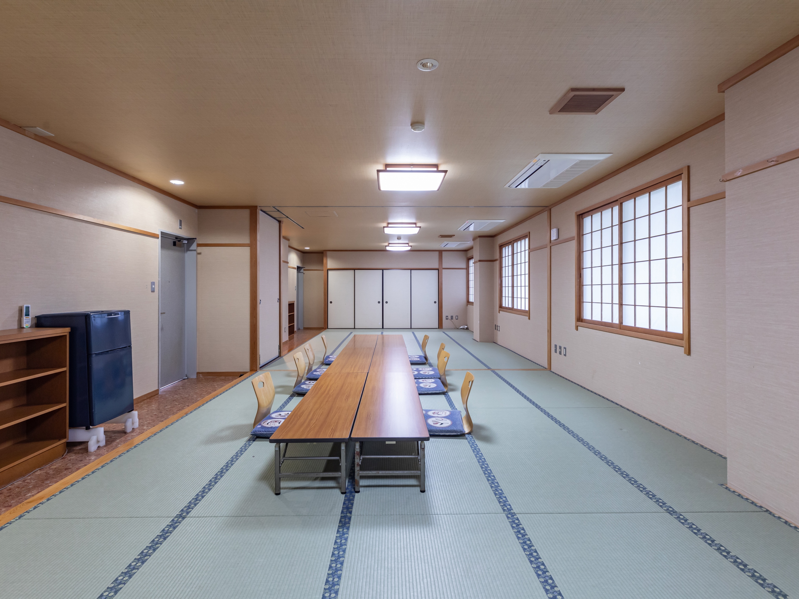 【禁煙】和室1～12名様（バス・トイレ共用）