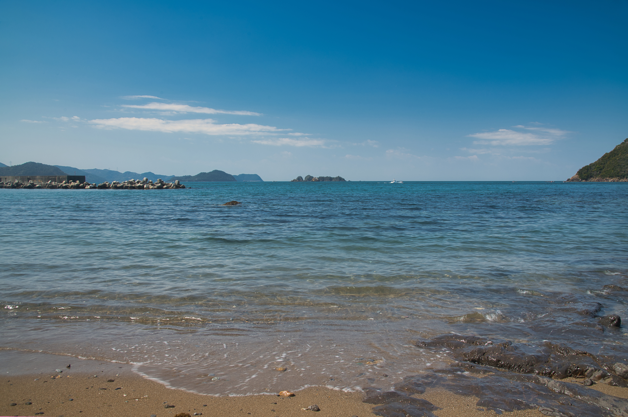 栖原海岸(苅藻島・毛無島を望む)　【和歌山県湯浅町】