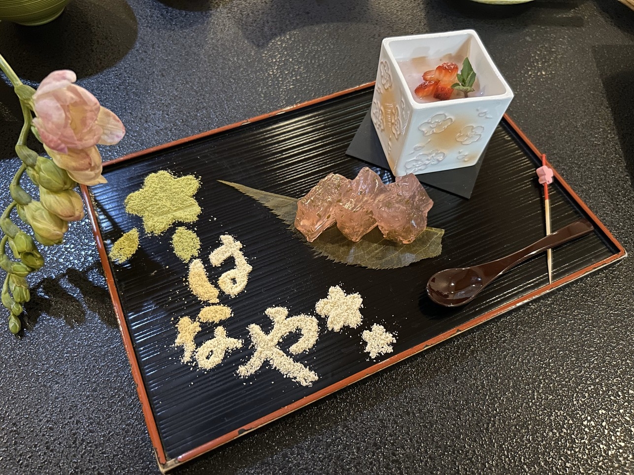 旅館と言えば新鮮なお刺身♪　はなや人気の『舟盛会席』(2食ともお部屋食）