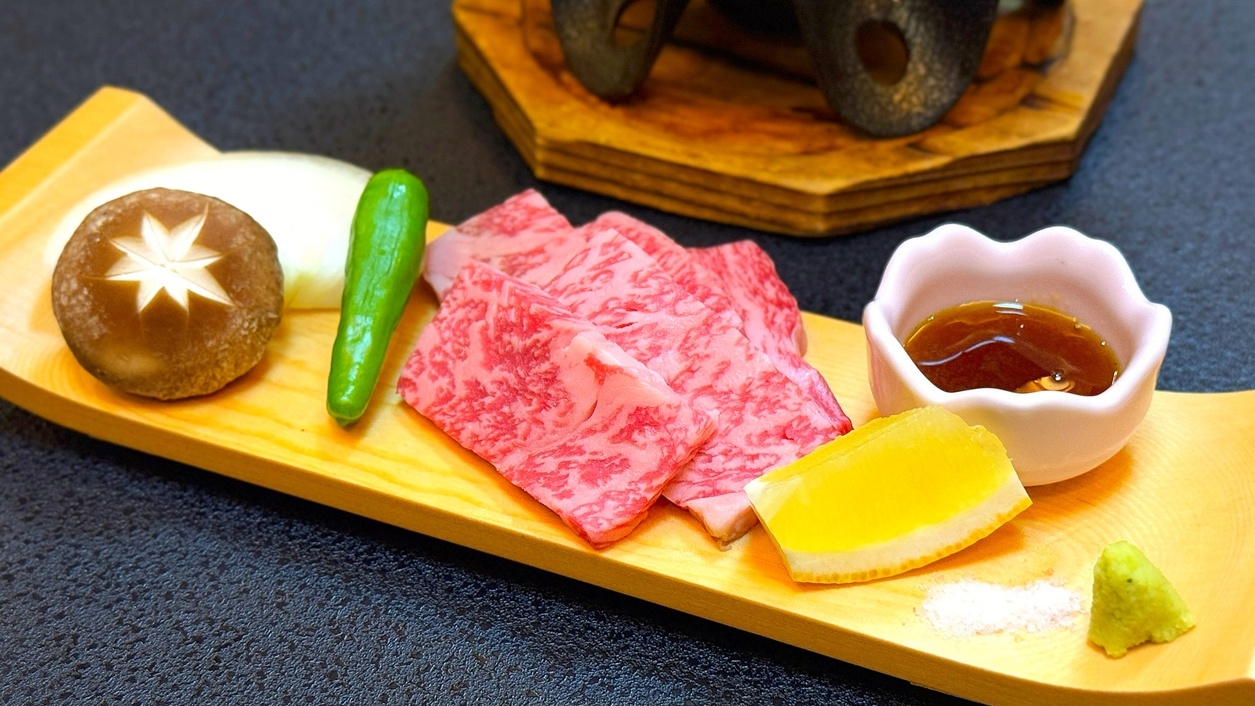 【 人気 NO.1！お部屋食で味わう2食付】 お肉を愛するあなたへ贈る至福の「牛三昧」をお部屋で