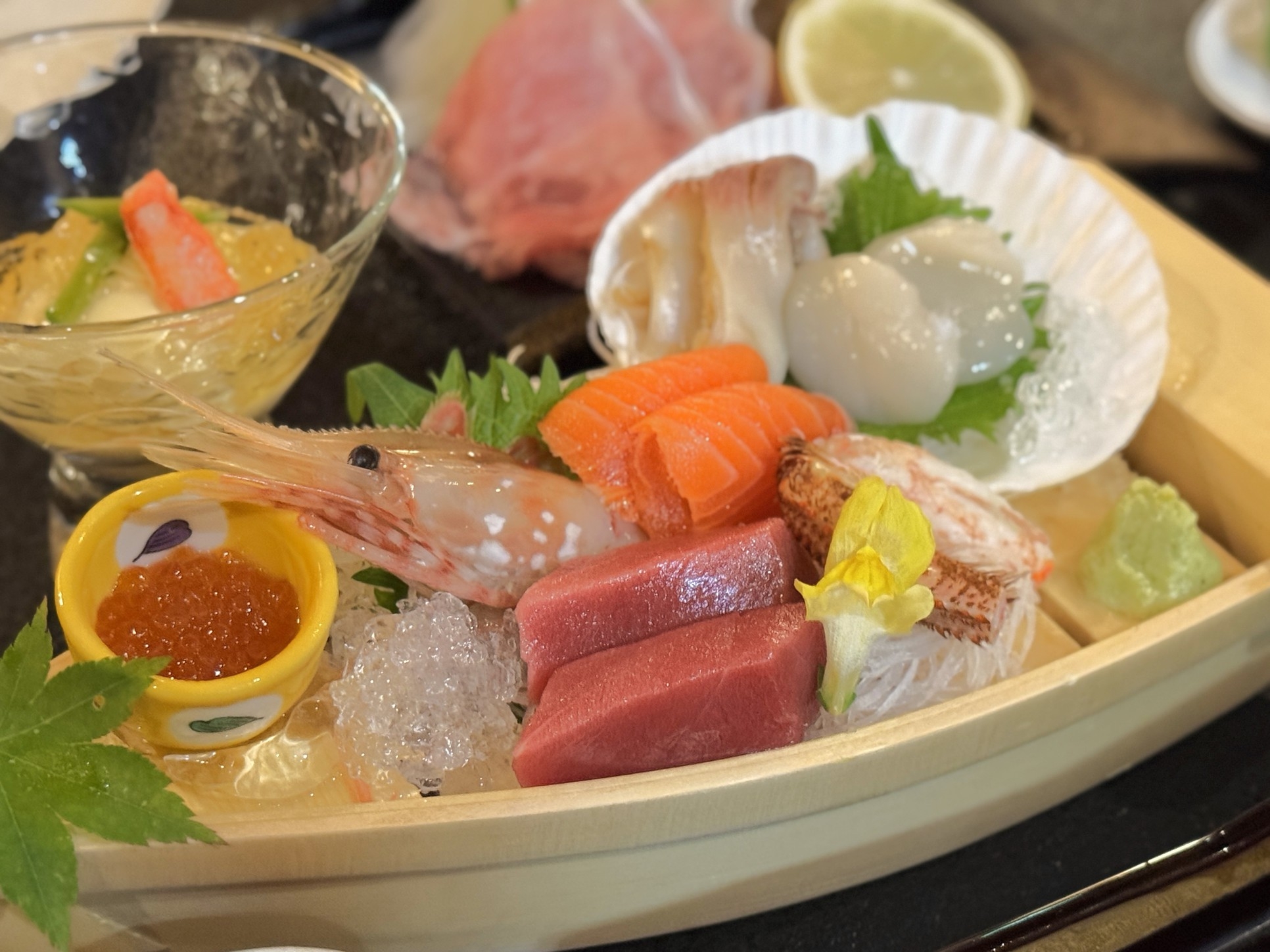 旅館と言えば新鮮なお刺身♪　はなや人気の『舟盛会席』(2食ともお部屋食）