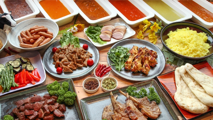 【夕食19:30頃朝食8:00頃】本館レストラン「かたくり」で夏のカレー＆グリルフェア・朝どんプラン