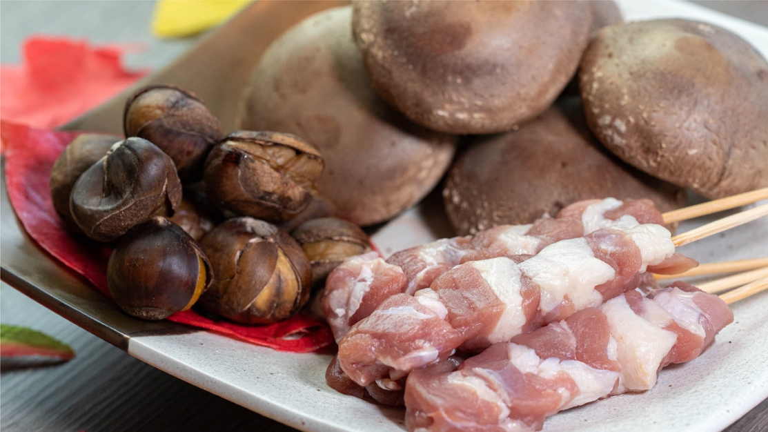 【夕食19:30頃朝食8:00頃】【秋★ファミリーお子様歓迎】1泊2食幼児1000円小学生3000円