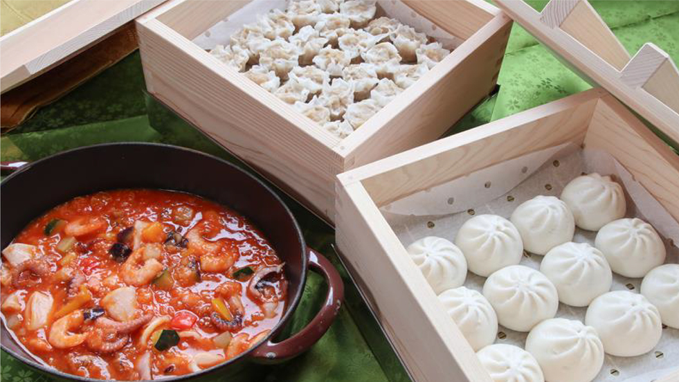 【夕食19:30頃、朝食8:00頃】本館レストラン「かたくり」で夕食牛豚しゃぶしゃぶ＆朝どんプラン♪