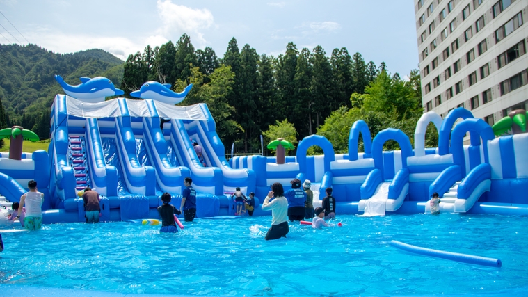 【夕食19:30頃朝食8:00頃】夏休み最後の5日間限定♪プール＆花火＆イベント券等嬉しい3大特典付