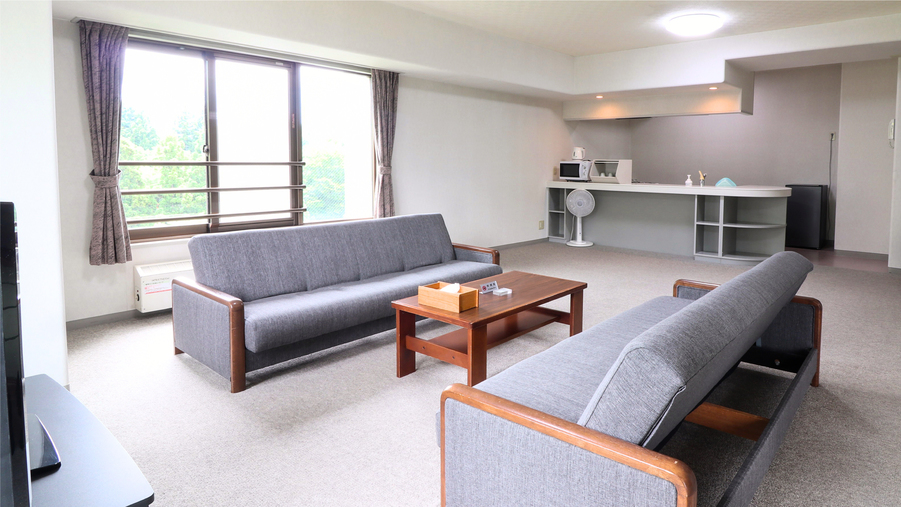 【和室ラージルーム（一例）】約72㎡・6名定員【禁煙】※間取りは一例です