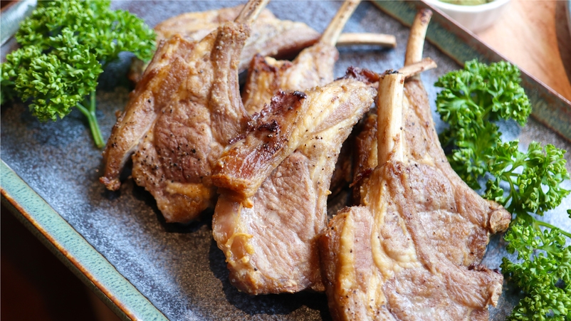【夕食19:30頃朝食8:00頃】本館レストラン「かたくり」で夏のカレー＆グリルフェア・朝どんプラン