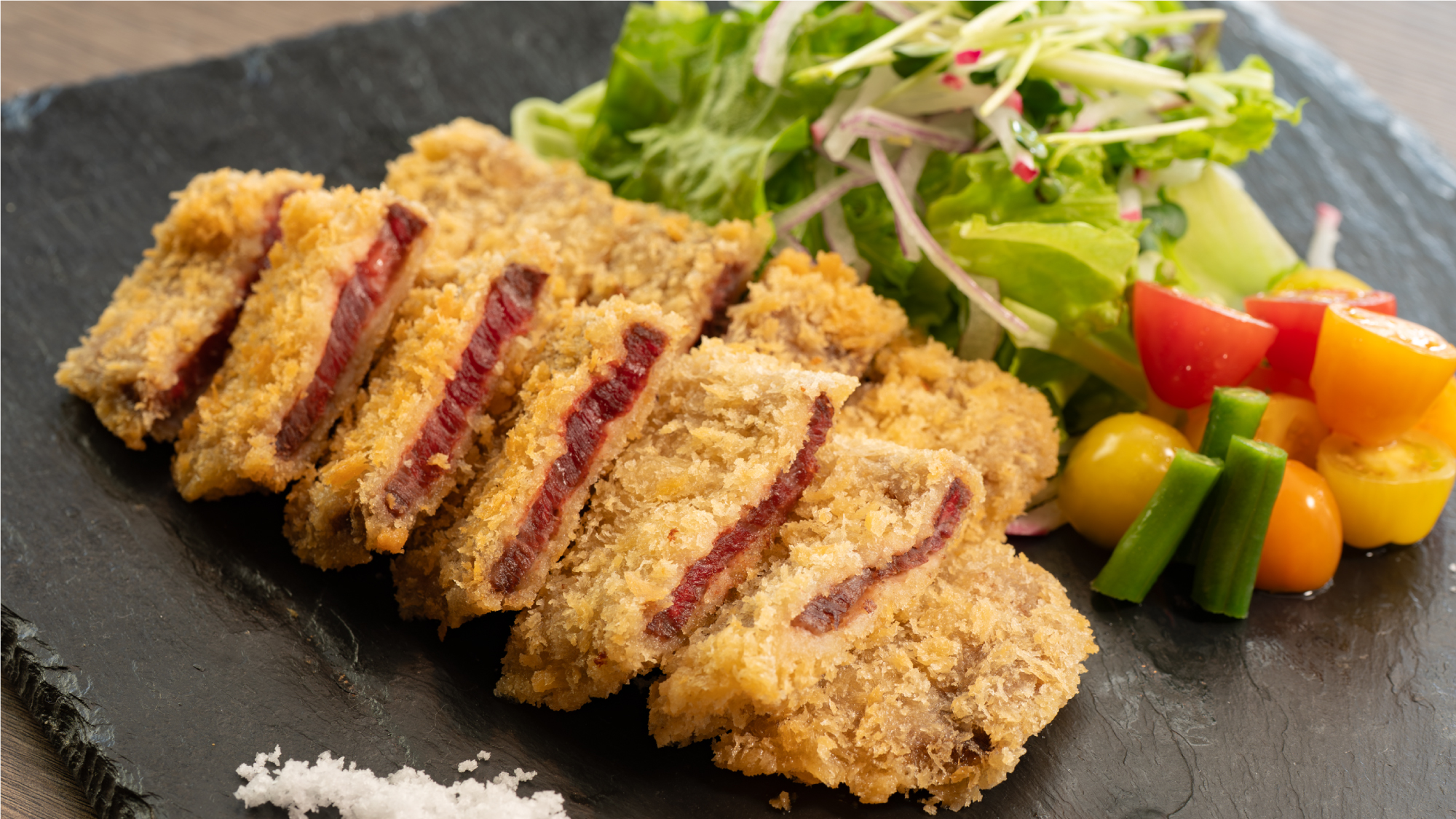 【山古志＆栃尾フェア（4/19～6/30開催）】山古志牛のビフカツ特製ソースで