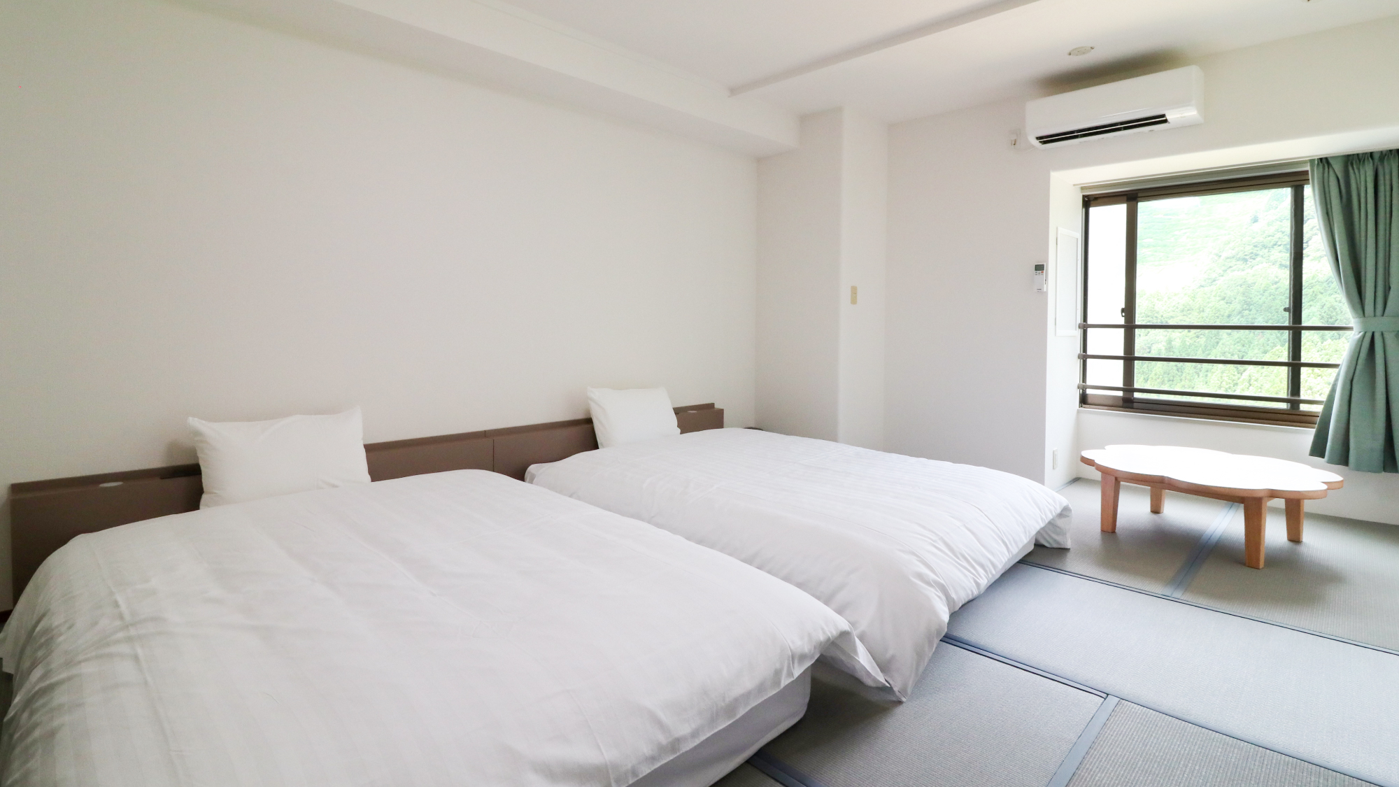 【和室ベッドルーム（一例）】約37㎡（約10.5畳）・5名定員【禁煙】 ※間取りは一例です