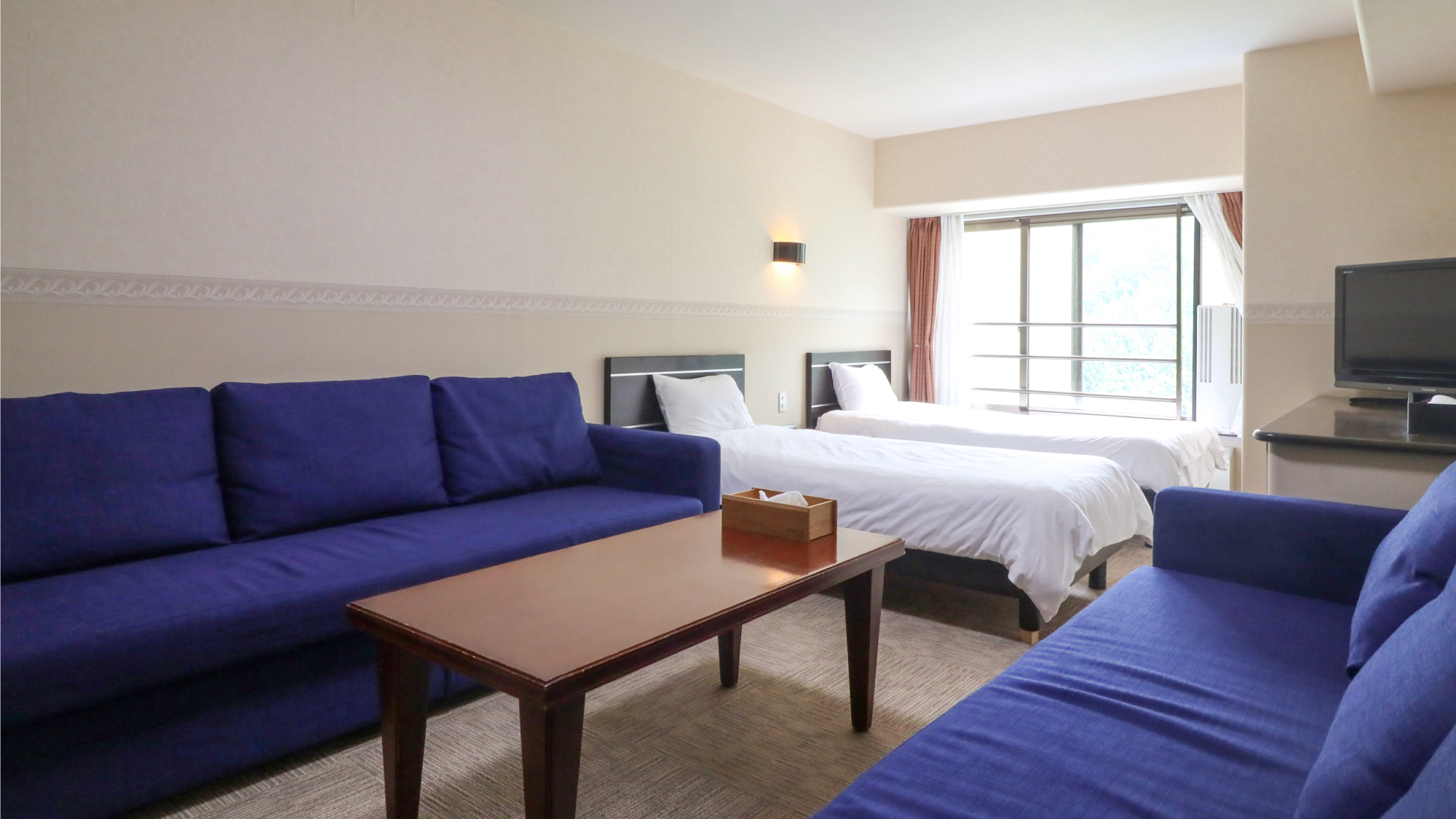 【洋室ツインルーム・約37㎡・4名定員【禁煙】】バス・洗浄機能付トイレ完備