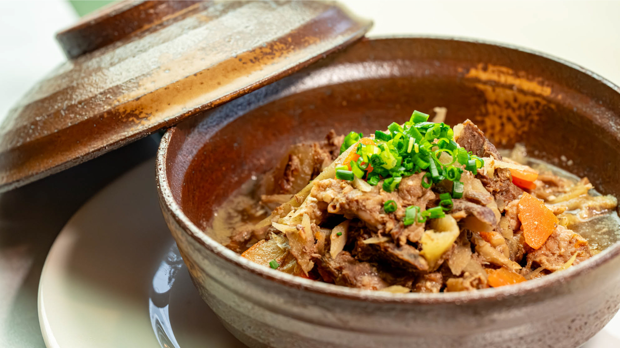 【冬フェア「the新潟」12/19～4/5開催】新潟県産ゴボウと牛スジの煮込み