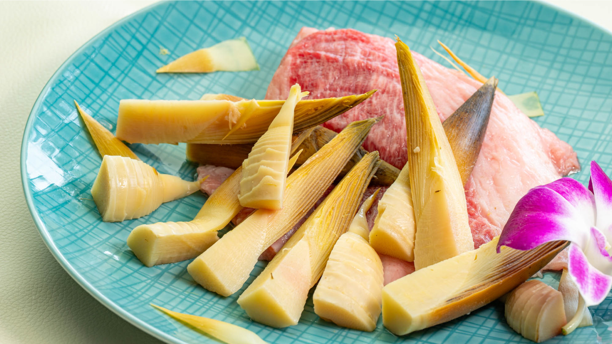 【新潟 肉の三獣奏の饗宴】新潟和牛の脂を纏った筍の鉄板焼き