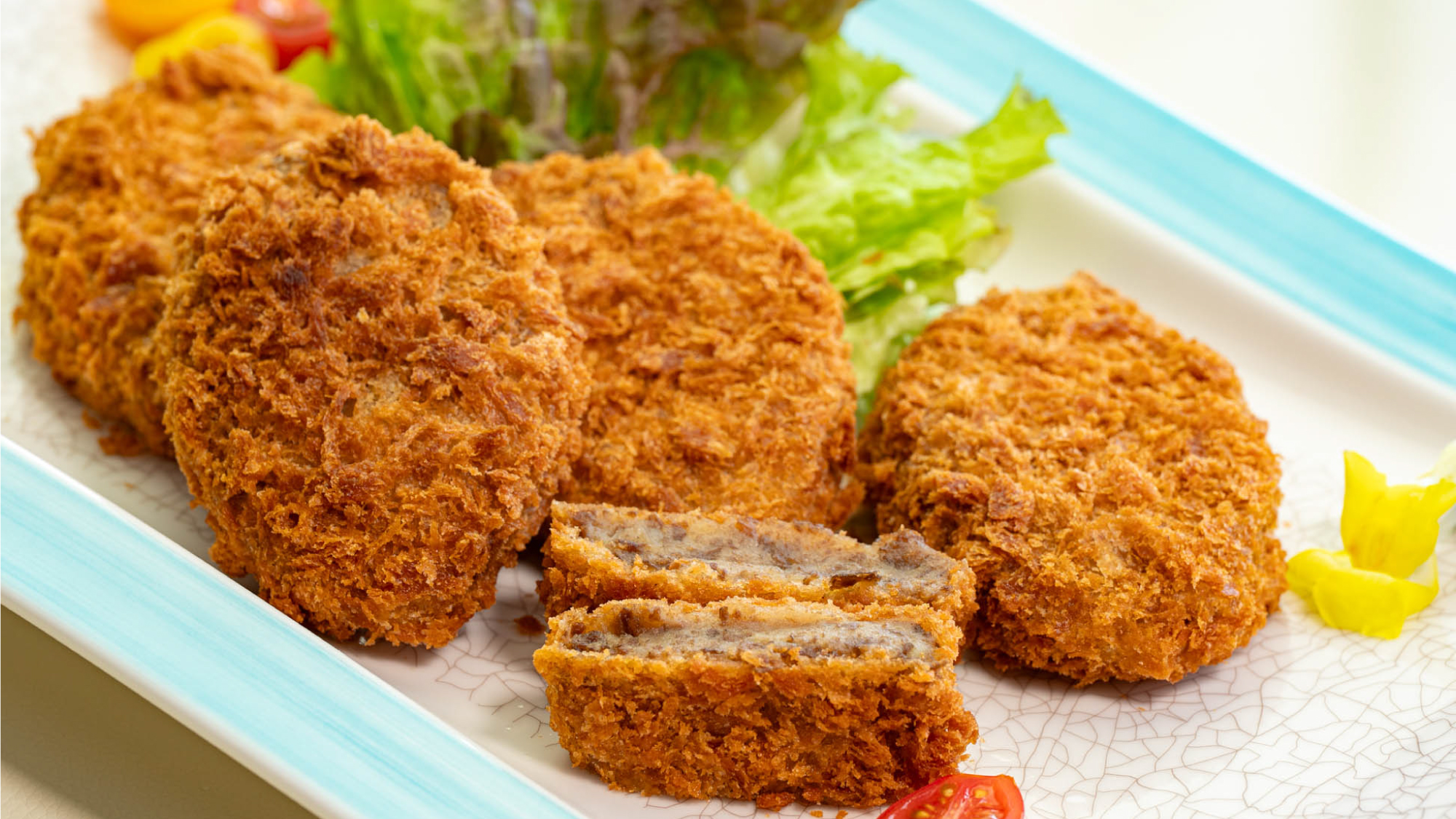 【新潟 肉の三獣奏の饗宴】新潟県　あがの姫牛入り極上ビーフコロッケ