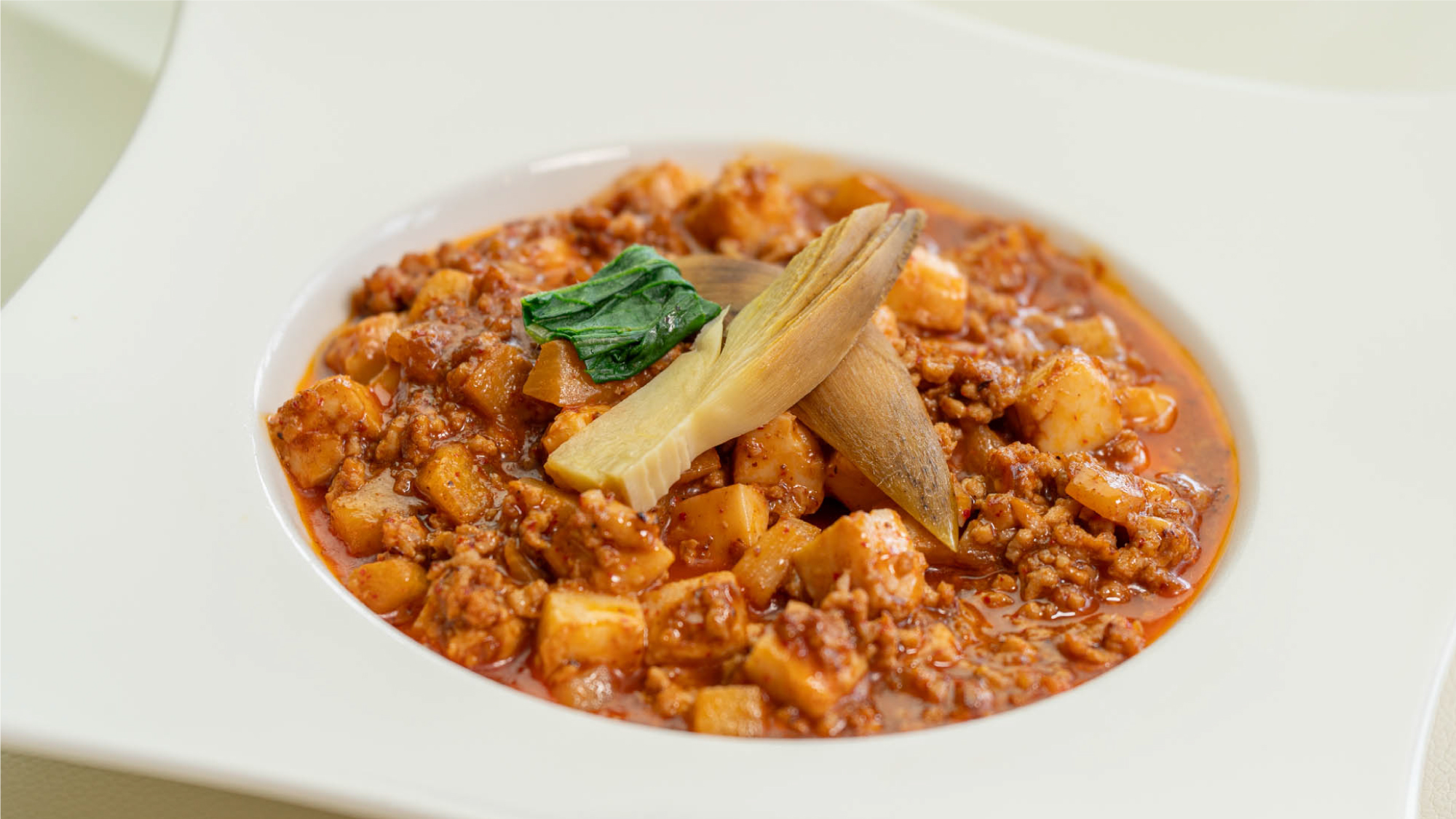 【新潟 肉の三獣奏の饗宴】越後もち豚使用　旬菜の麻婆豆腐