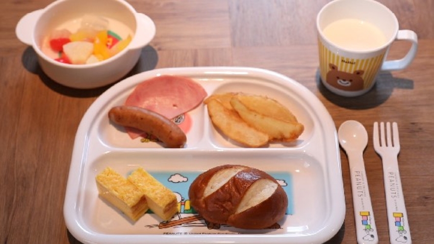 □お子様朝食バイキング□　一例です。お子様用食器用意しています