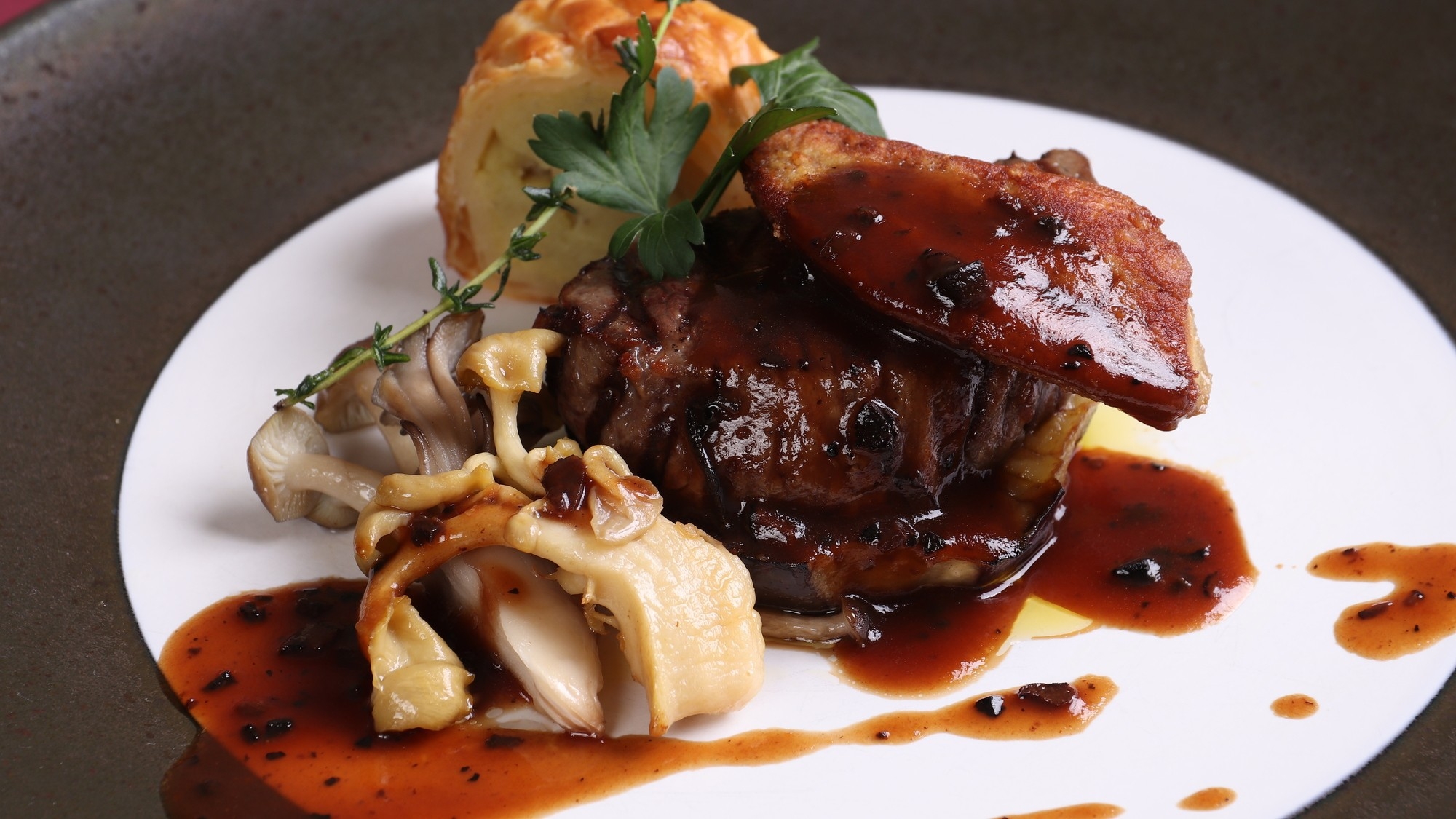 【1泊二食】天使の海老と北海道牛が彩る — 聖夜のクリスマスディナー —