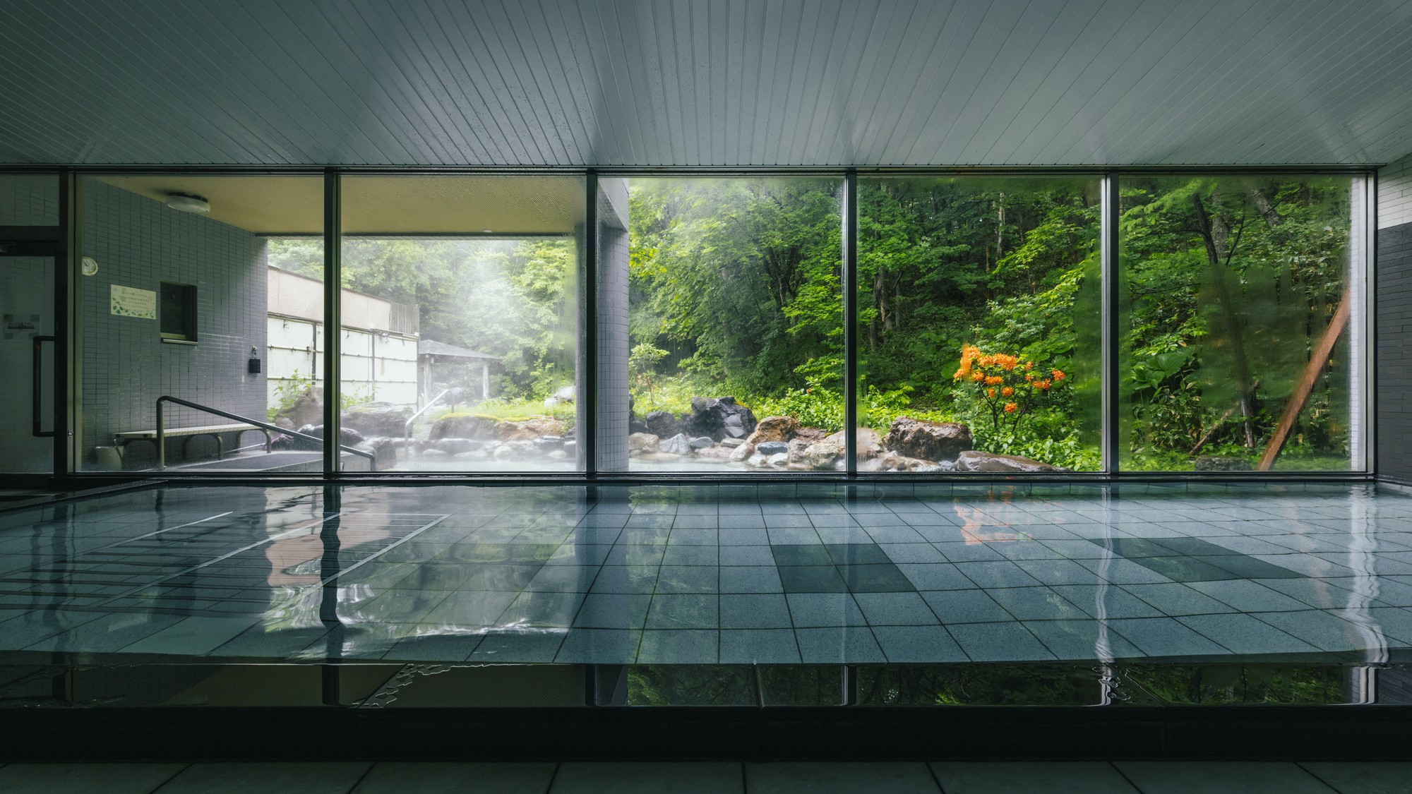 大浴場（内風呂）