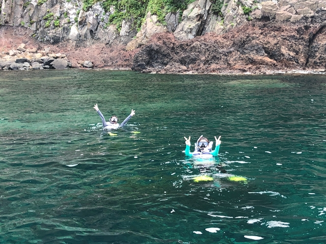 透き通った海でシュノーケリング体験！