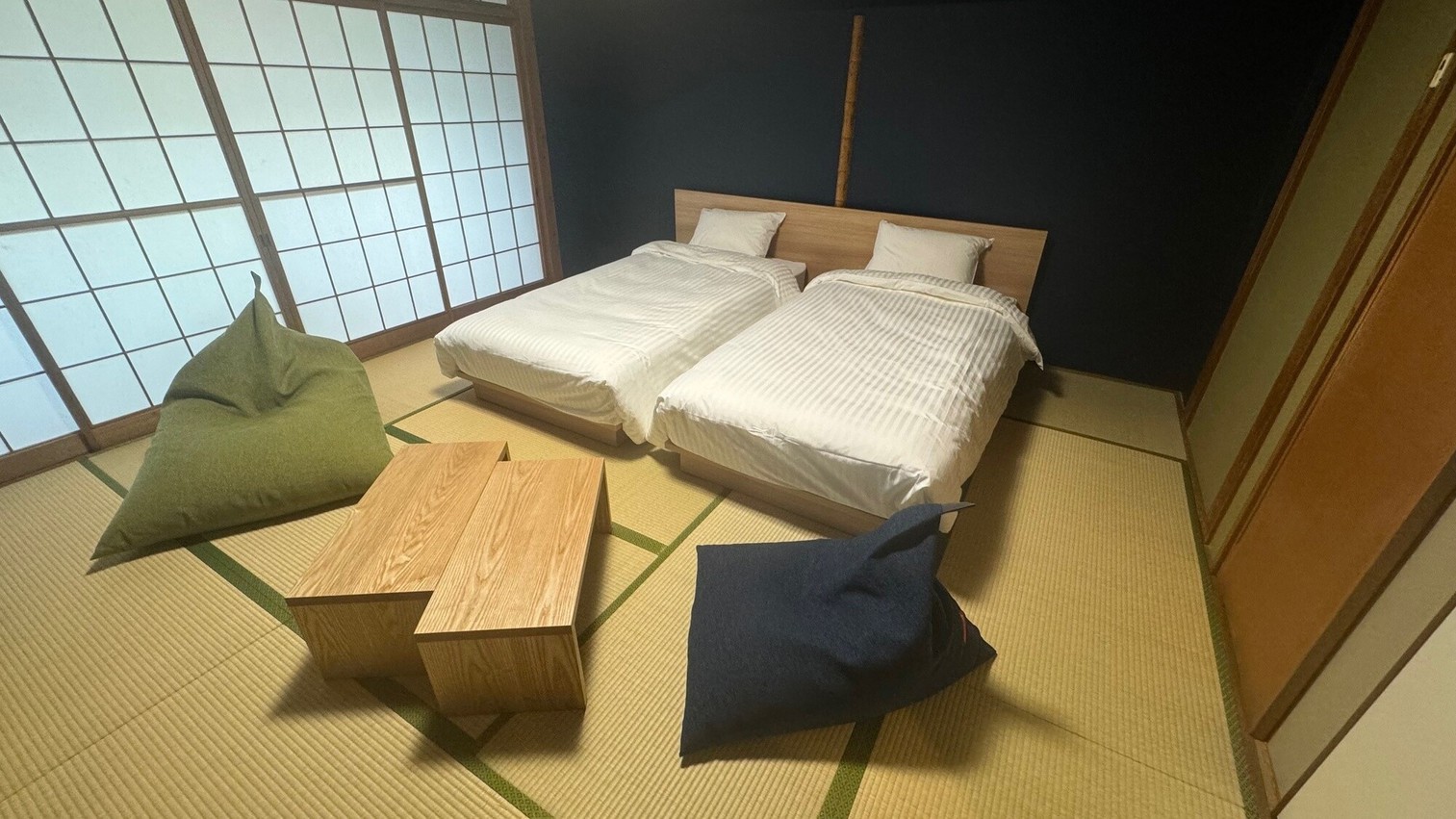 ★広縁付和室10畳（バス・トイレ付）スタンダード