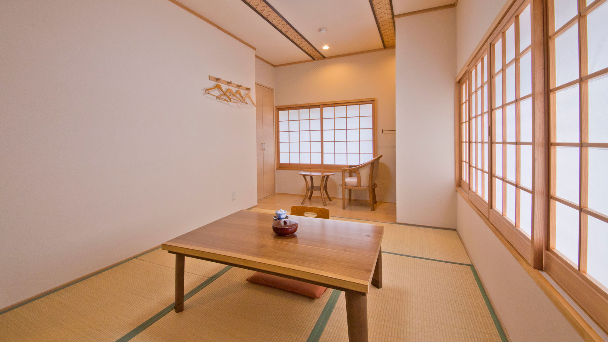 【おまかせ和室】