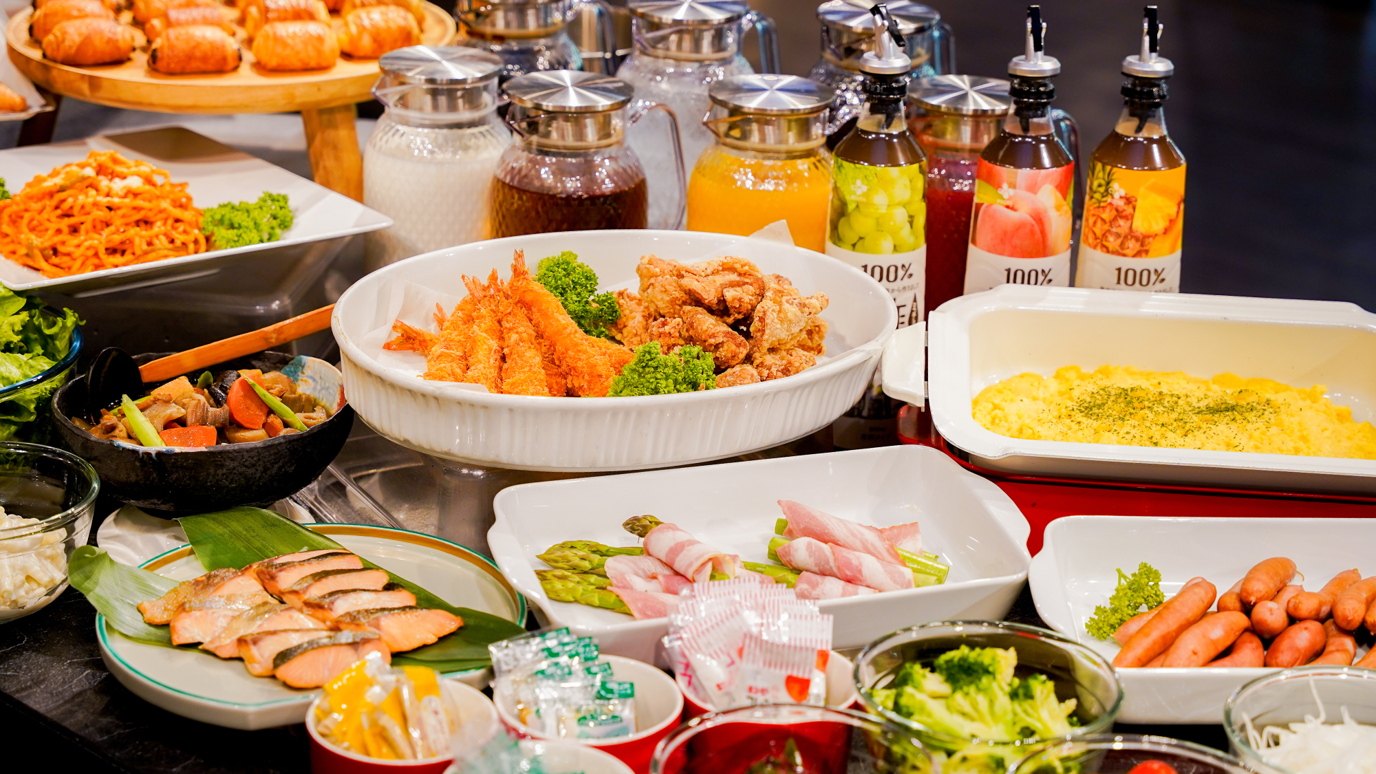 〈朝食バイキングイメージ〉