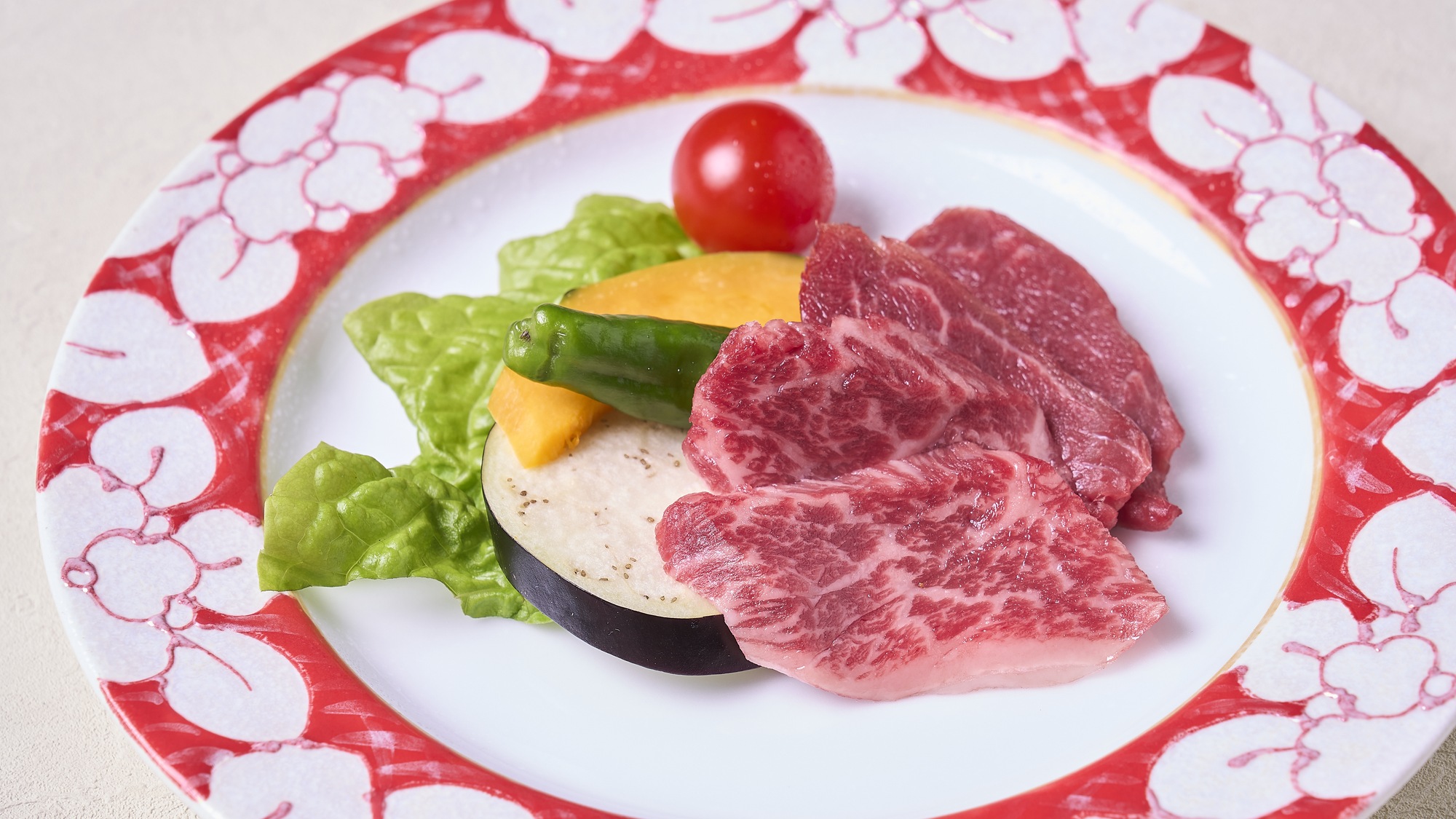 ・【春料理一例・強肴】霧降高原牛鉄板焼き　青唐　茄子　南瓜　赤茄子