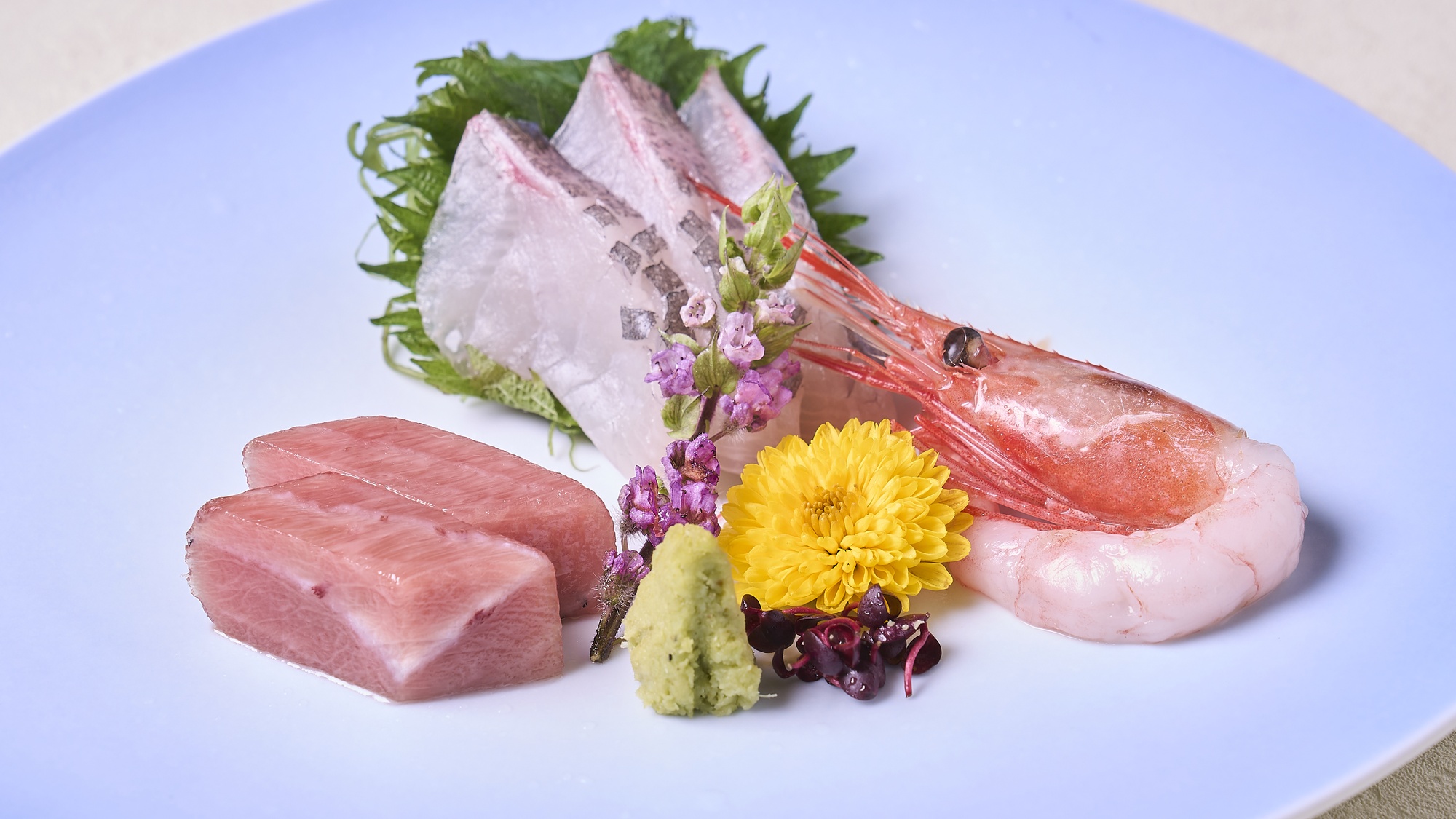 ・【春料理一例・お造り】勘八　本鮪　甘海老　あしらい一式