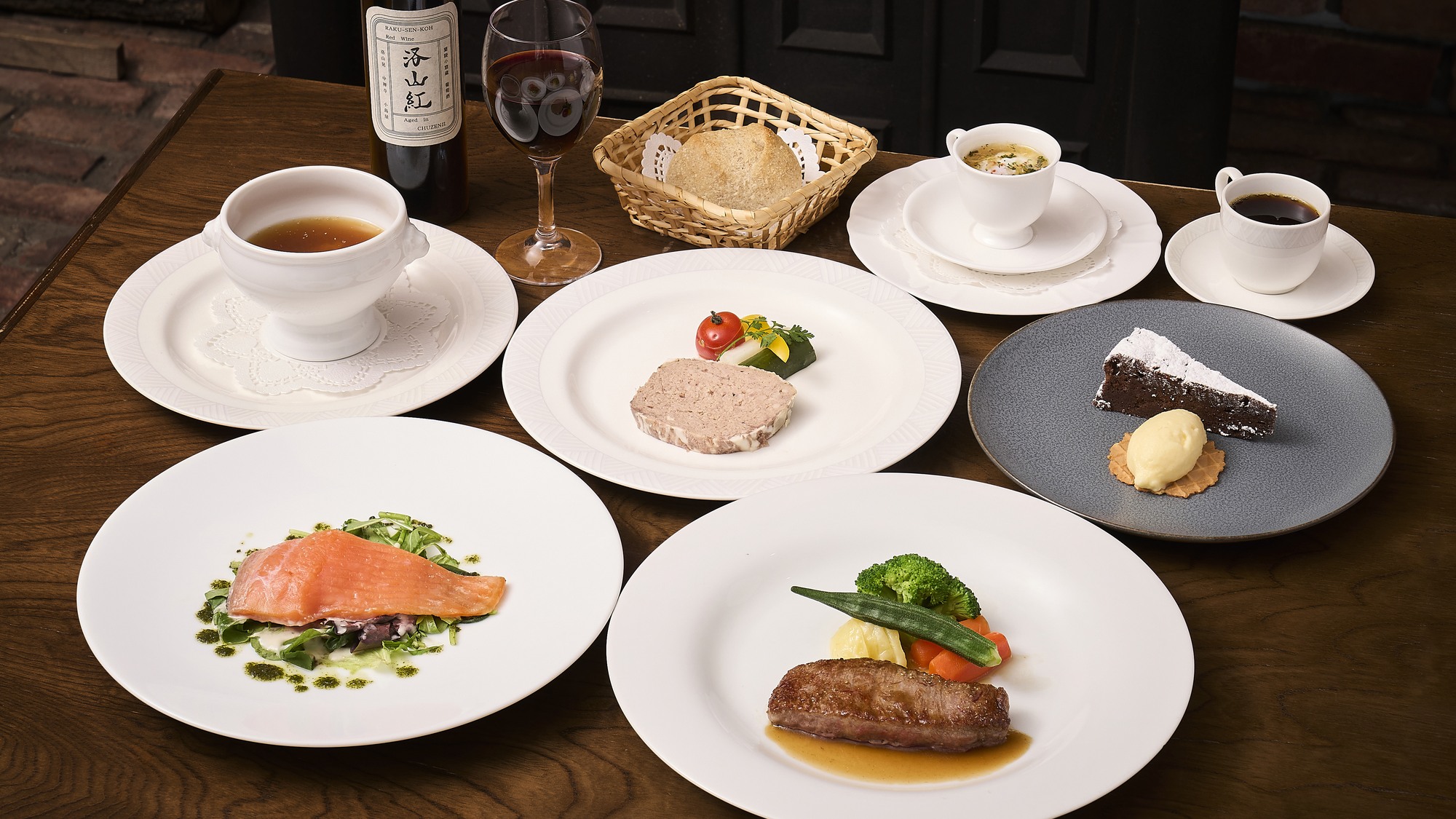 ・【シェホシノフレンチディナー欧州浪漫コース一例】