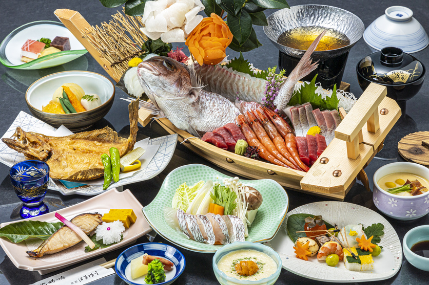 【個室で昼食】【鯛×舟盛】　縁起のいい、美味しい組合せ♪　お祝い事にも♪　『越前浜の風、宴』