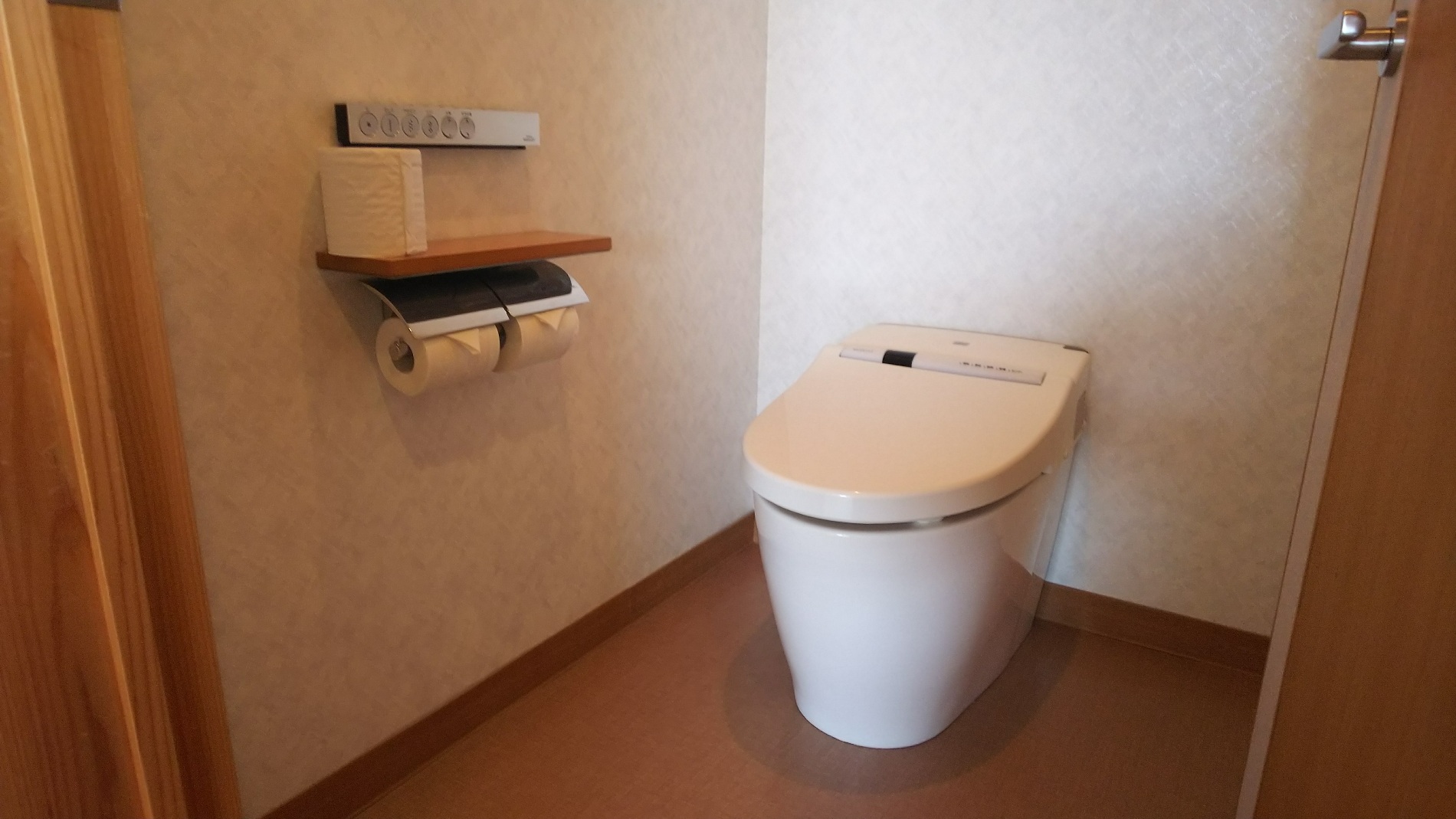 新館松石庵　客室トイレ　一例