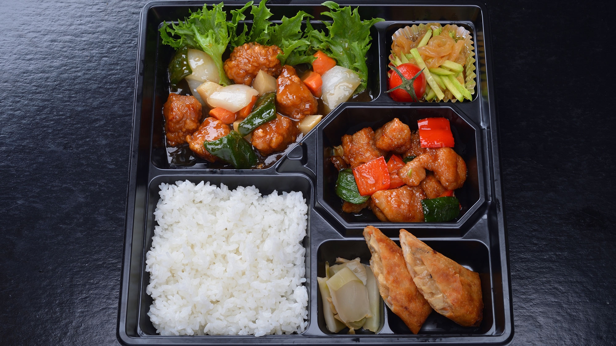 【2食付】ご夕食はボリューム満点の中華弁当！＜姉妹館の浴場利用無料＞