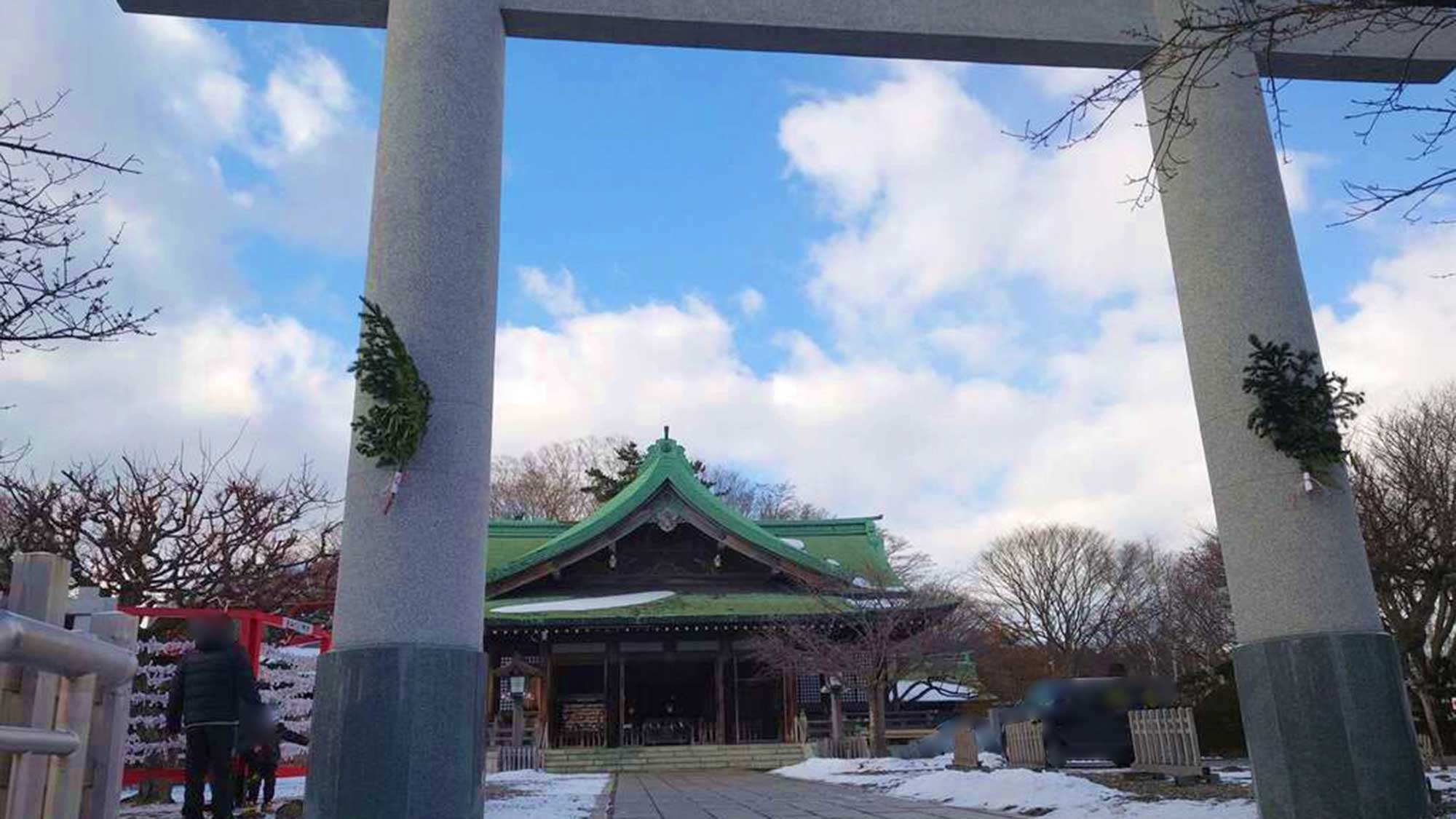 【室蘭八幡宮】当館からは徒歩で8分ほど。新年のご挨拶に訪れてみては（イメージ）