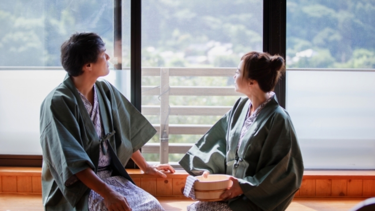 【カップル限定】＜バイキング＞２人の時間を大切に〜お部屋でゆったり過ごせる11時チェックアウトプラン
