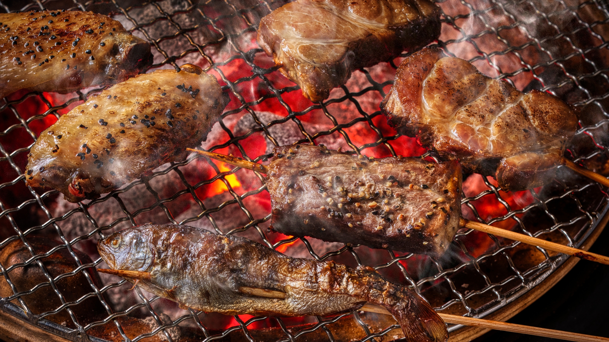 【山の料理茶屋　早紅葉】串焼きやヤマメの塩焼きなどの焼き物もご用意しております※写真はイメージ