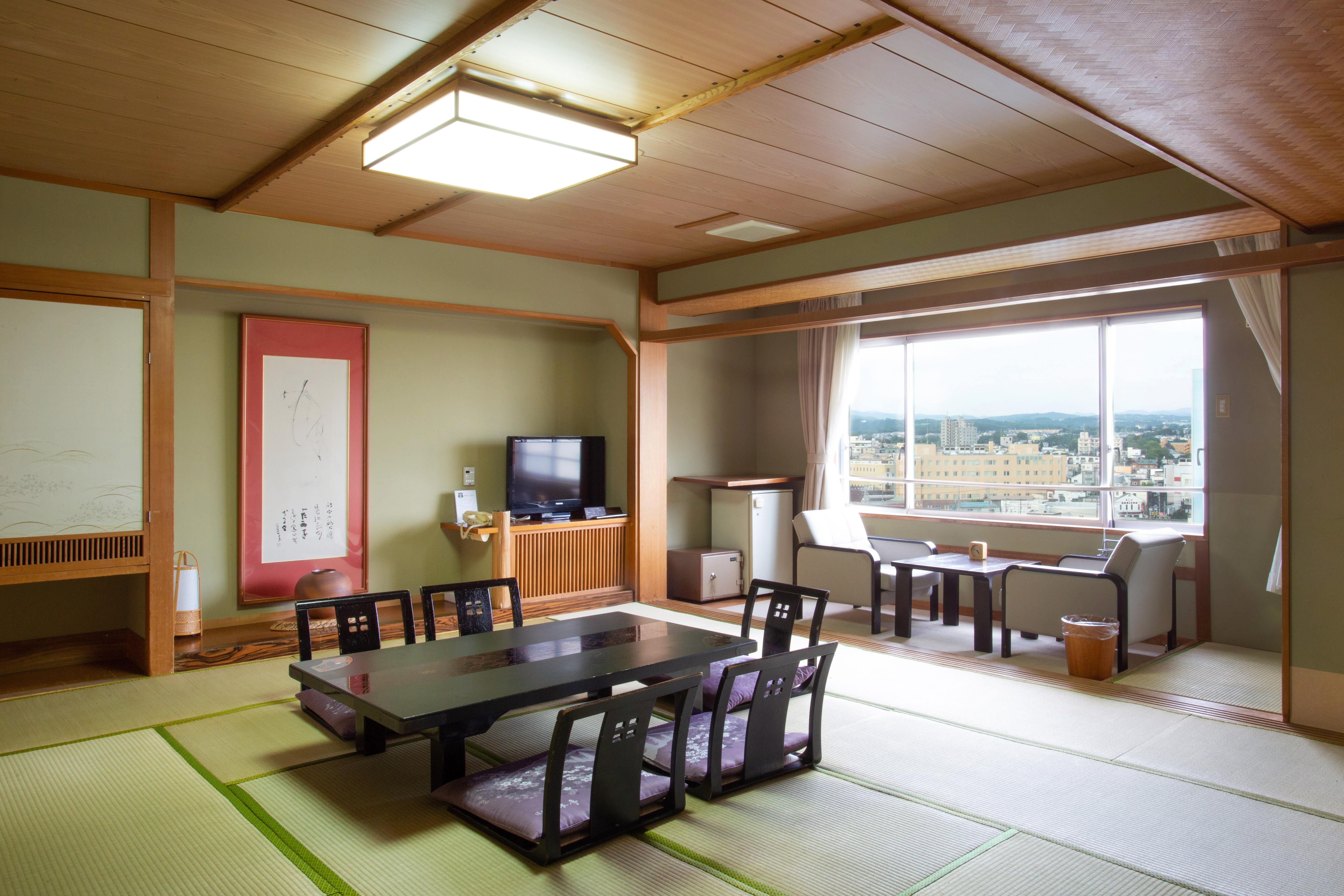 大部屋は16畳～ご人数に合わせて。最大33畳の大部屋もございます