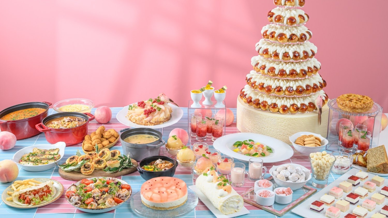 今だけ先行予約でお得【7・8月平日限定】桃香る夜のスイーツビュッフェ＆世界一の朝食付き