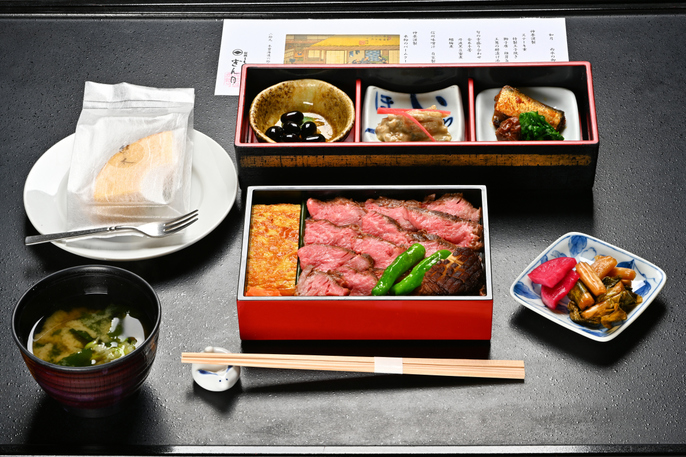 【コラボ企画】人気過ぎて予約が取れない店が提供する「お部屋で食す！信州和牛極上ステーキ重」プラン