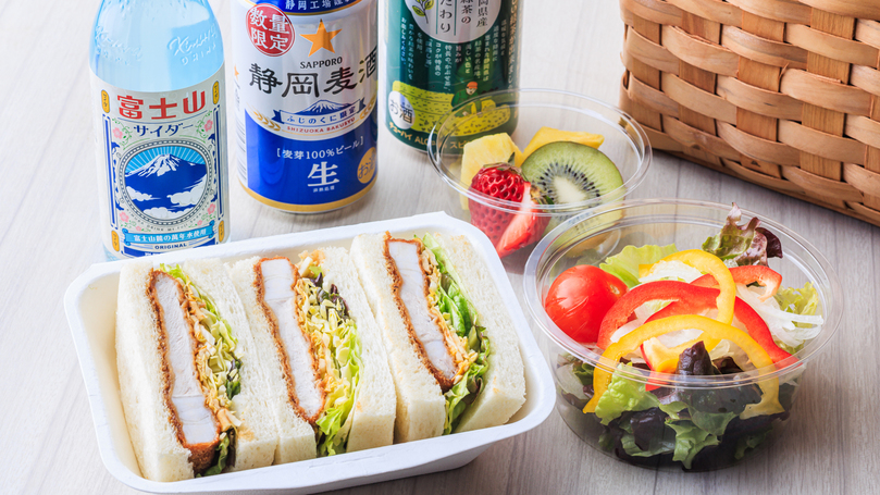 2泊以上の滞在で伊東ホテルジュラクを満喫！温泉でのんびりブッフェ　2泊5食