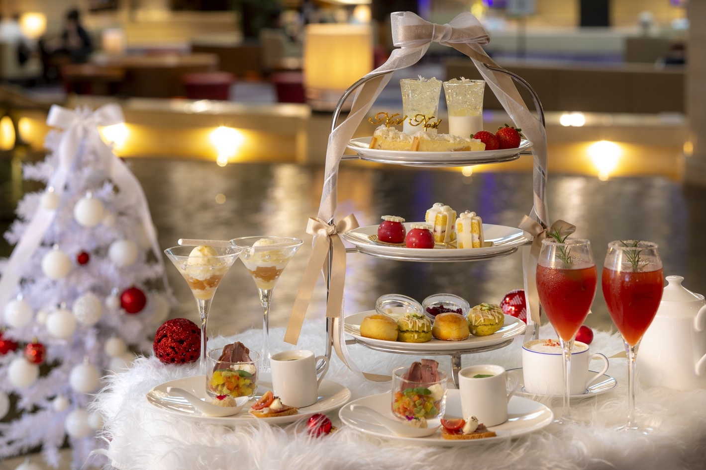 【Xmas2026】クリスマスアフタヌーンティーでご褒美ホテルステイ♪〜カクテル券付〜＜朝食付＞