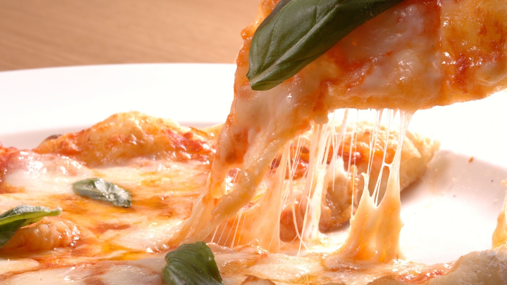 ホテル客室が“お昼の個室”に！子連れのランチ　ゆったりママ会プラン