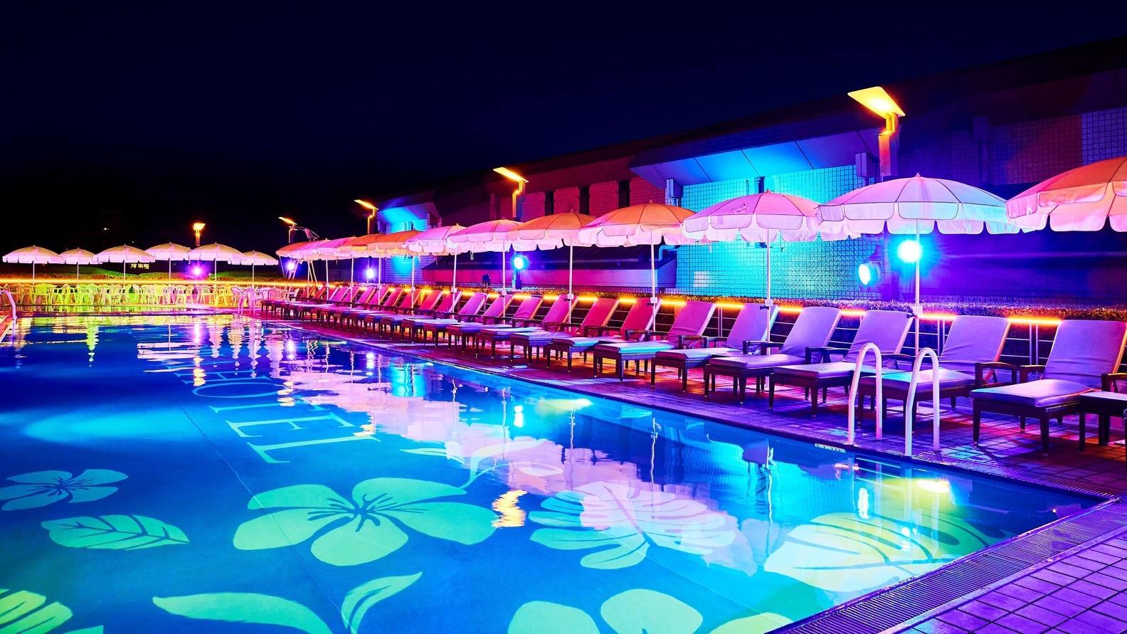 ◆ナイトプール利用付◆大人のプール＆ステイ2026＜朝食付＞