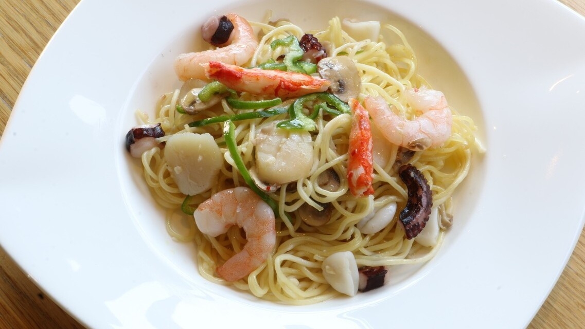 ホテル客室が“お昼の個室”に！子連れのランチ　ゆったりママ会プラン