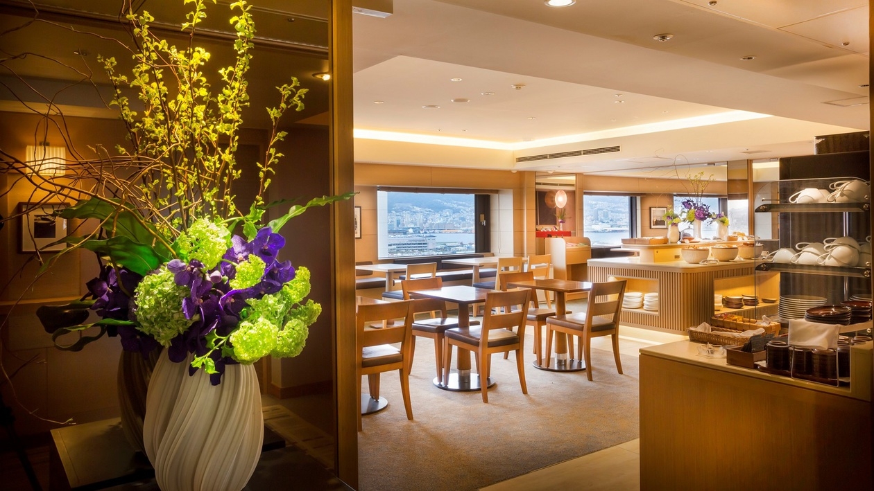 ◆エグゼクティブフロア・ナイトプール付◆大人のプール＆ステイ2026＜朝食付＞