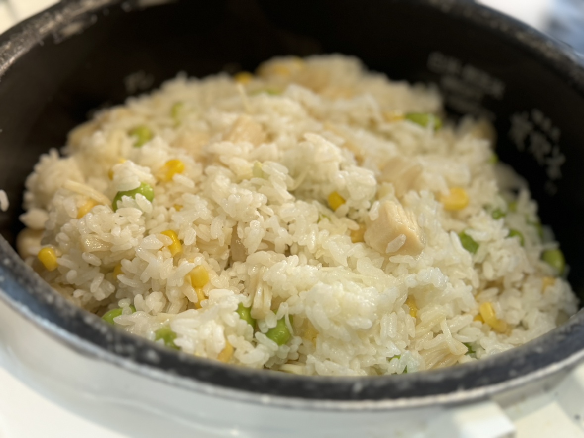 ♦朝食♦　季節のまぜご飯　※イメージ