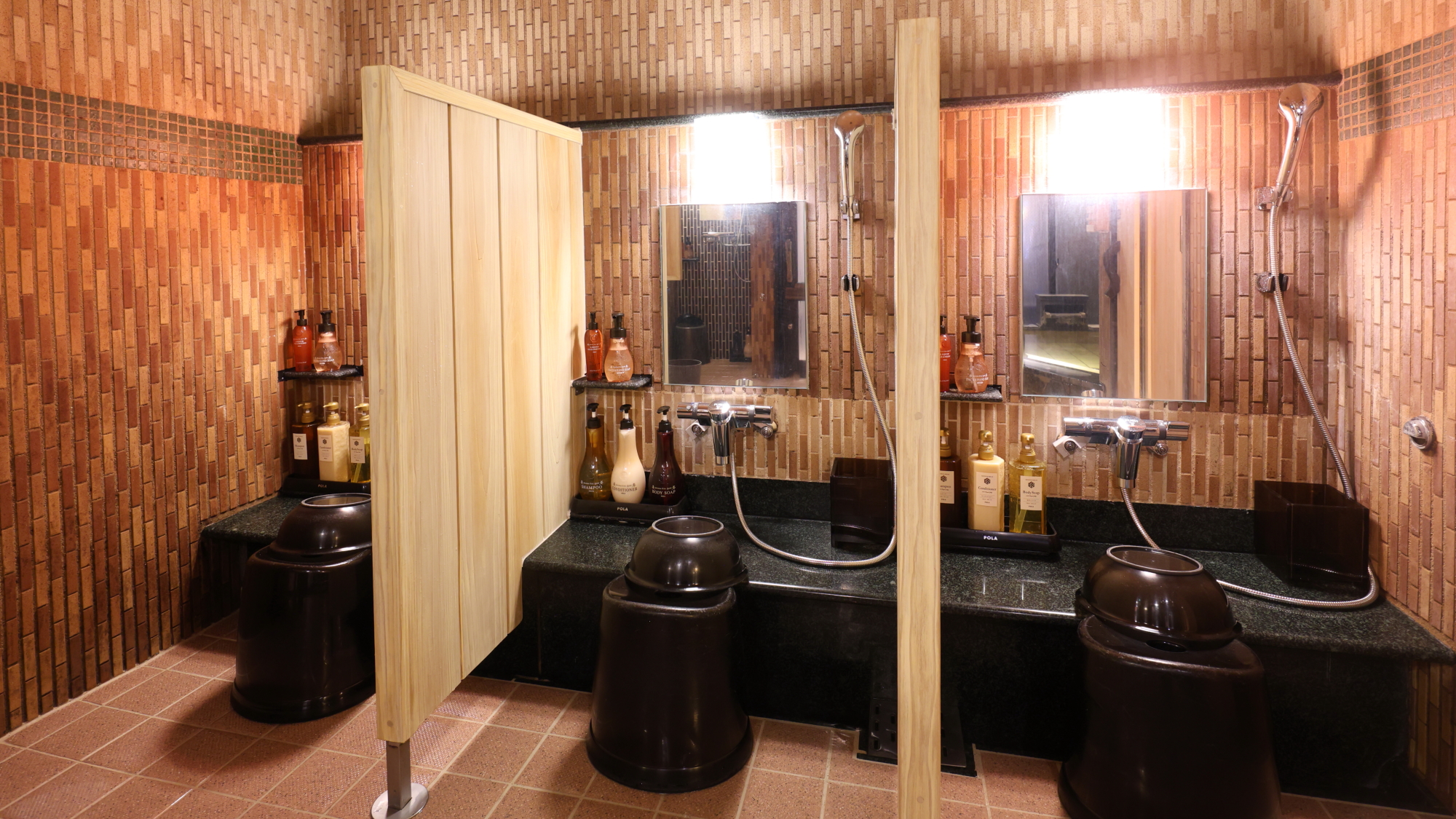 ■女性大浴場カラン■