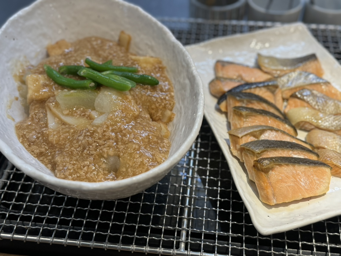 ♦朝食♦　温菜・焼魚各種　※イメージ