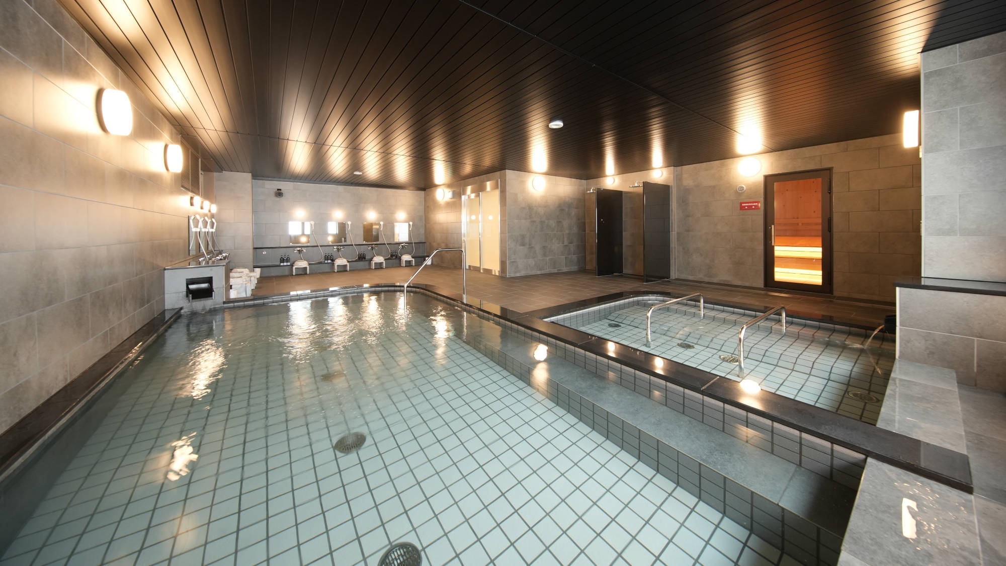 ＜カプセルルーム＞サウナ・大浴場・朝食付・駐車場すべて無料【男性専用】