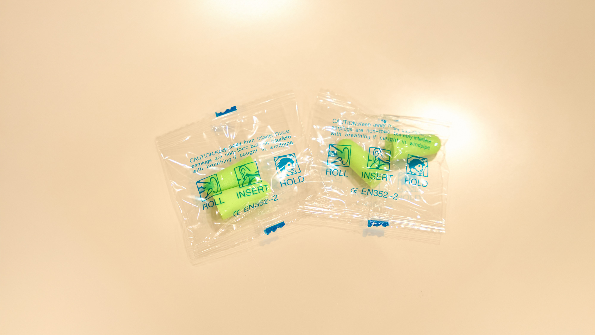 【アメニティ】耳栓／ロッカールームにご用意しております